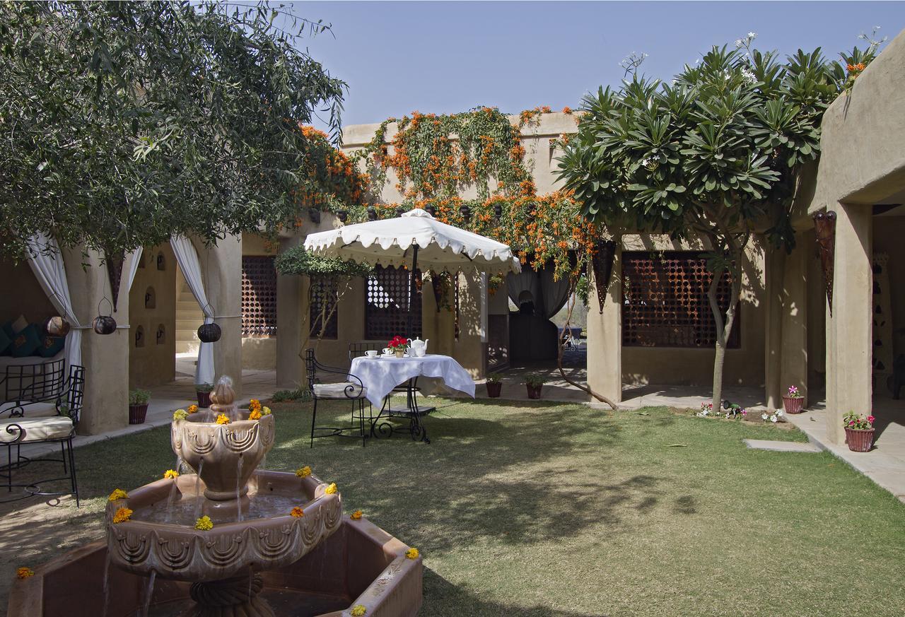 Hotel Mihir Garh Rohat Esterno foto