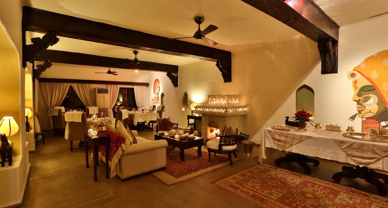 Hotel Mihir Garh Rohat Esterno foto