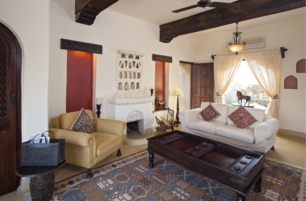 Hotel Mihir Garh Rohat Esterno foto
