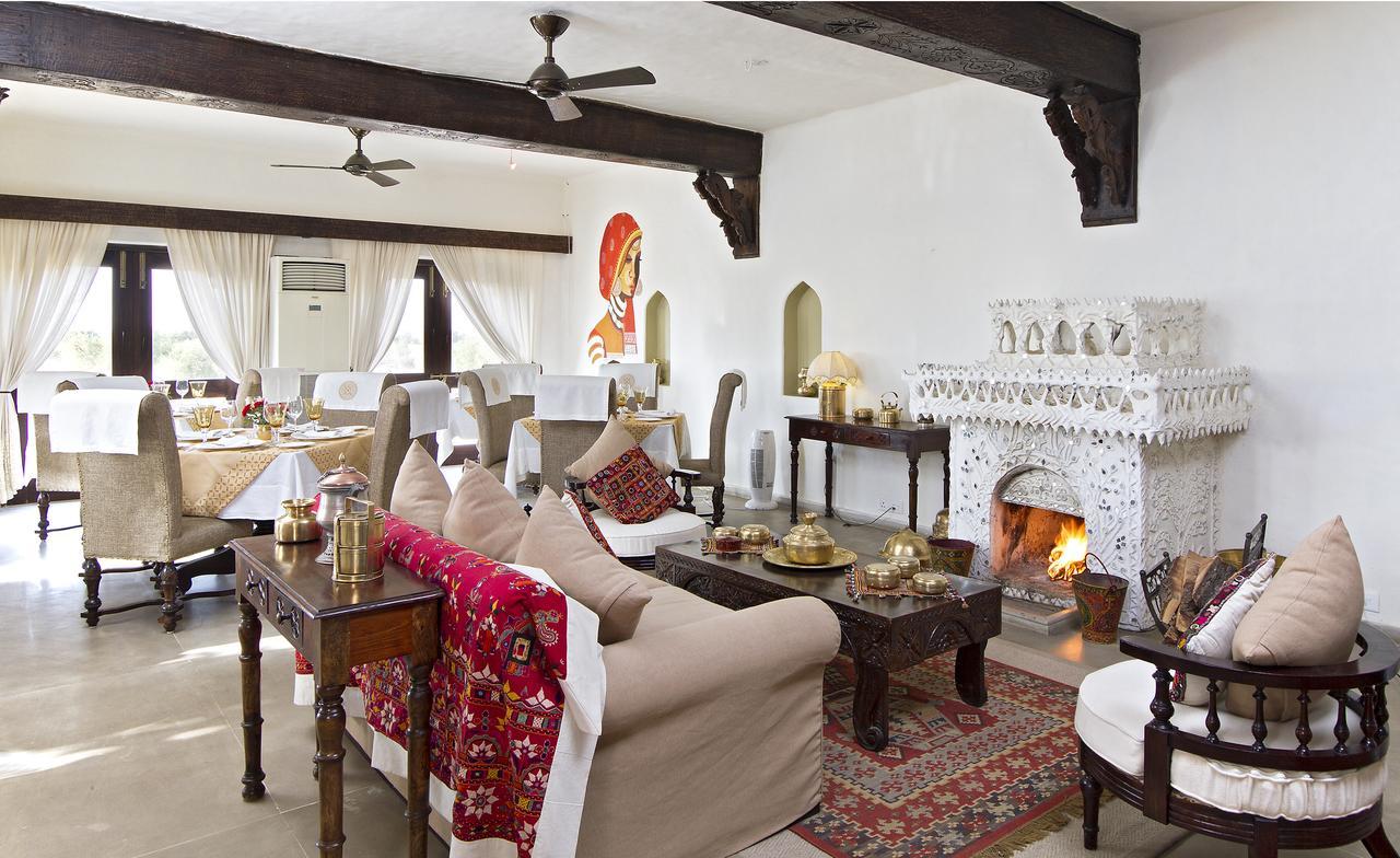 Hotel Mihir Garh Rohat Esterno foto