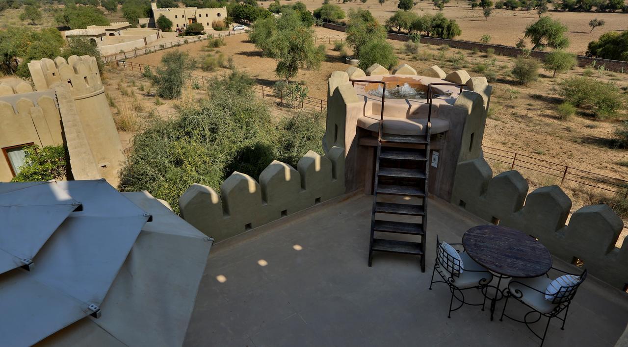 Hotel Mihir Garh Rohat Esterno foto