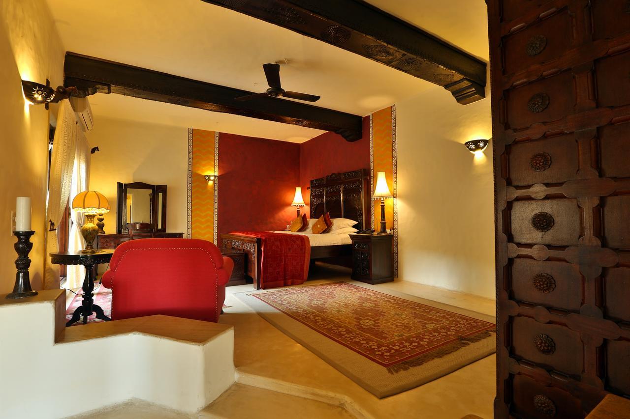 Hotel Mihir Garh Rohat Esterno foto