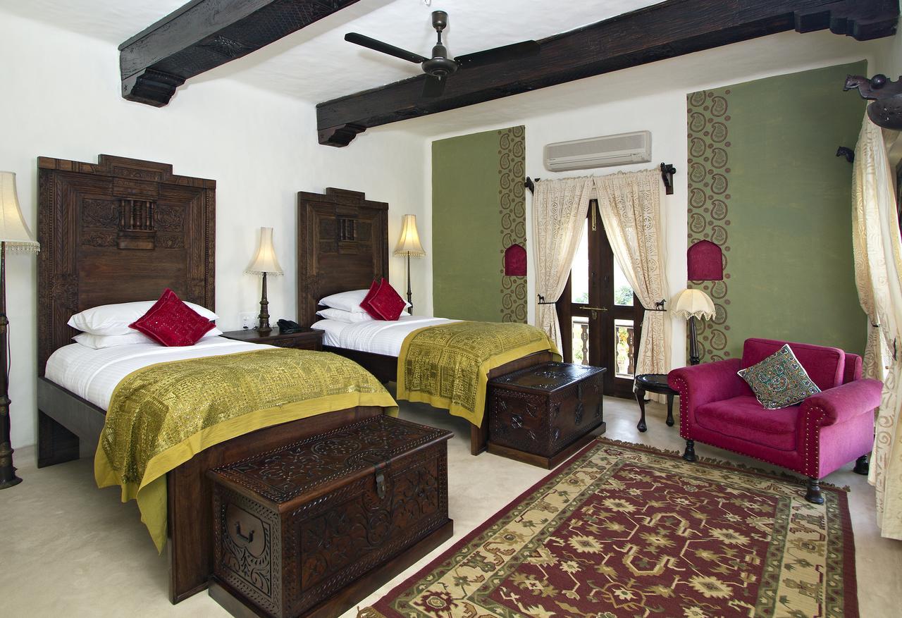 Hotel Mihir Garh Rohat Esterno foto